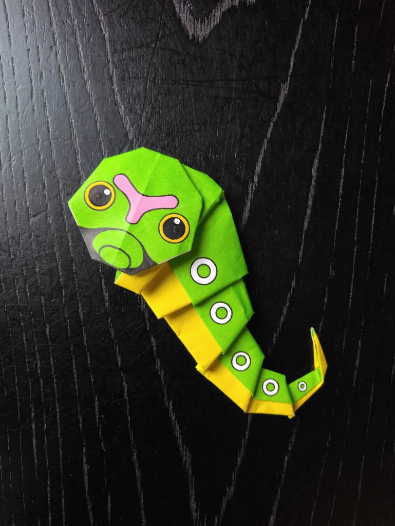 O-p-0010caterpie-o34-w